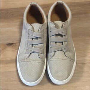 Women's Report Beige Casual Sneakers Rowdy